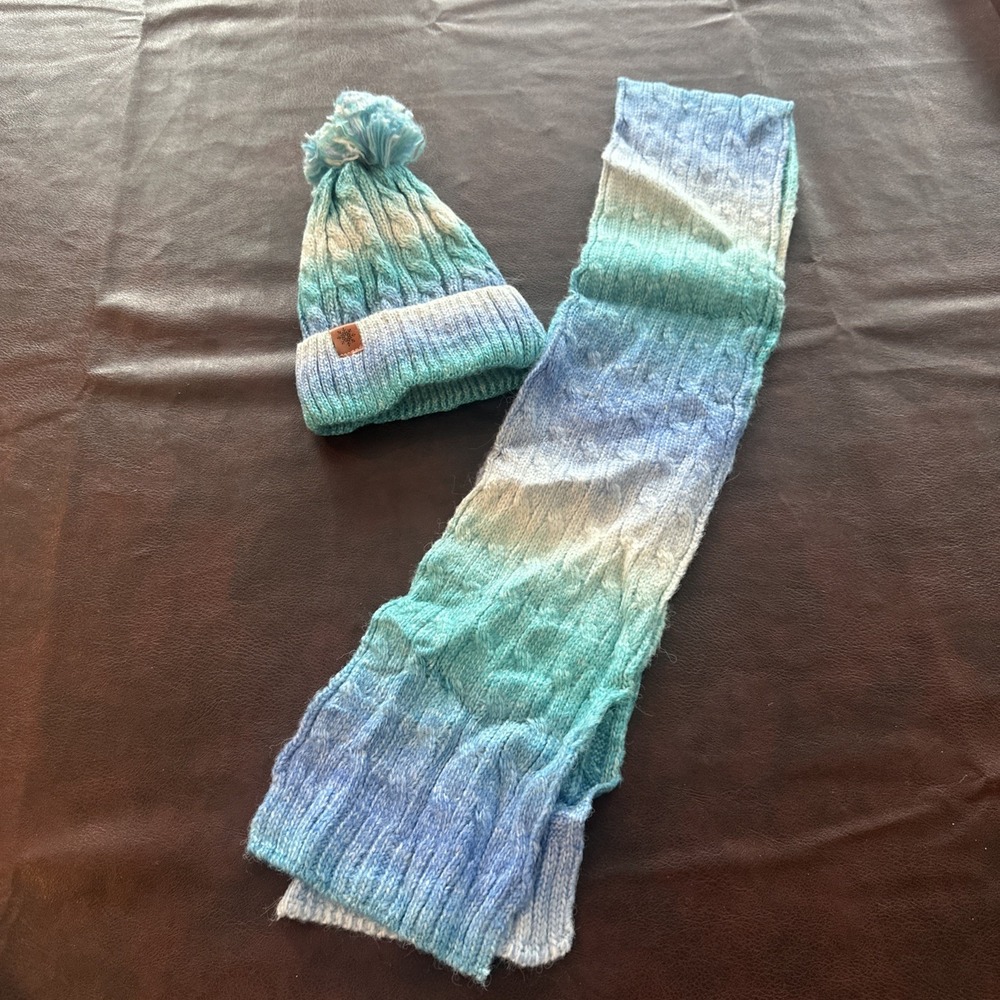 Girls Kids Blue Aqua Knit Winter Hat Scarf Set Pom Pom Cable Knit 2 Piece
